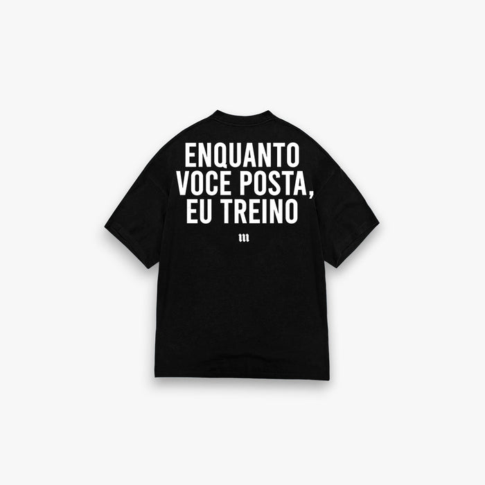 Camiseta Oversized Treino Mith Enquanto Voce Posta Preto