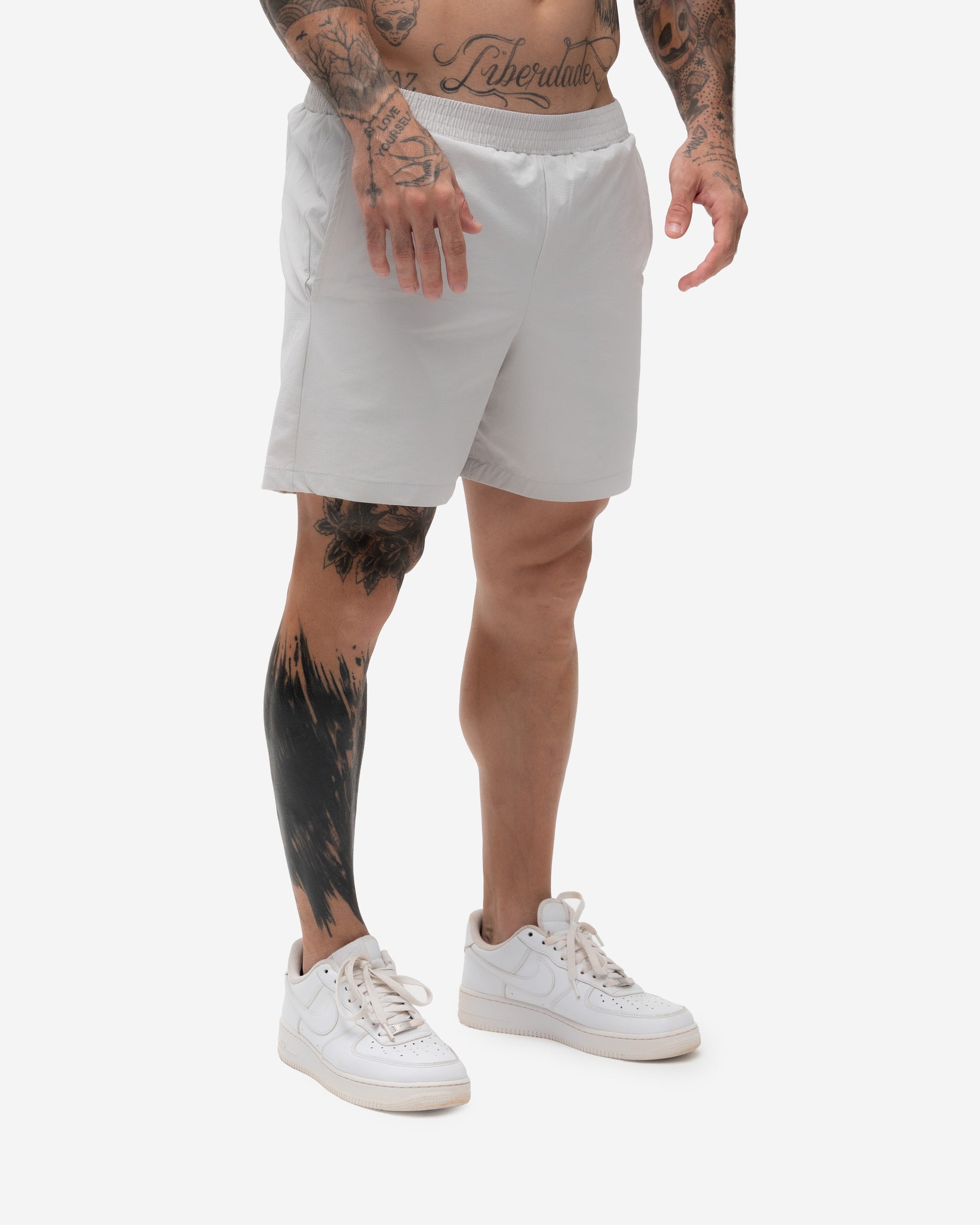 Shorts Curto de Tactel Mith Nation Soft Cinza