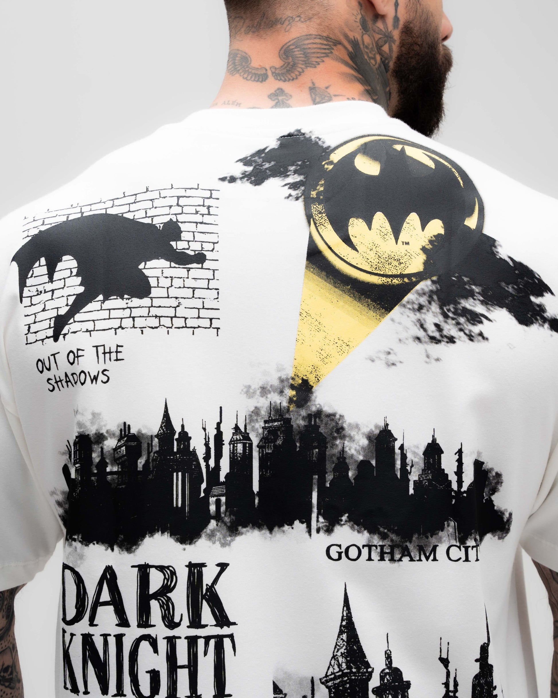 Camiseta Oversized Treino Mith X Batman Dark Knight Off White