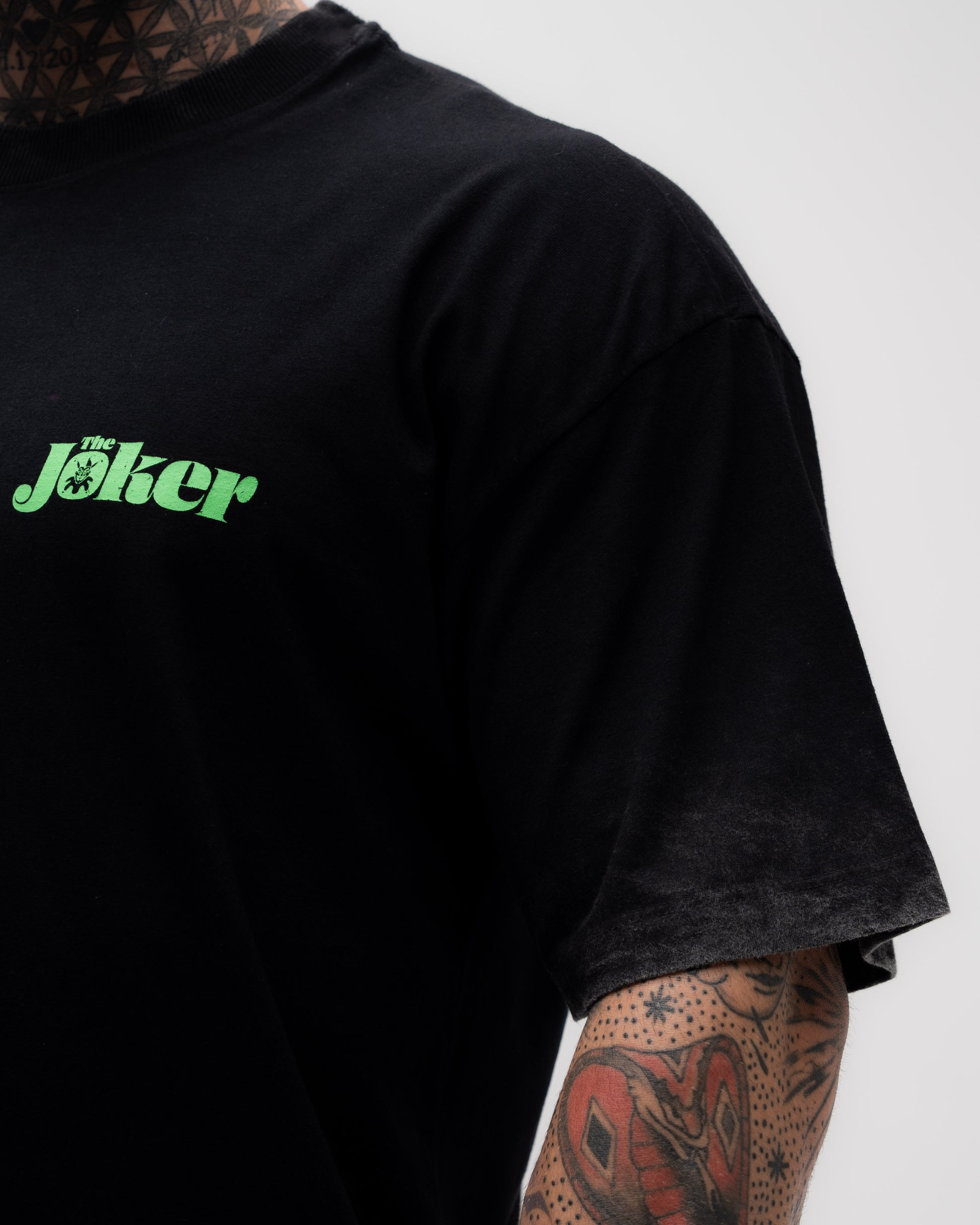 Camiseta Oversized Estonada Premium Mith X Joker Preto