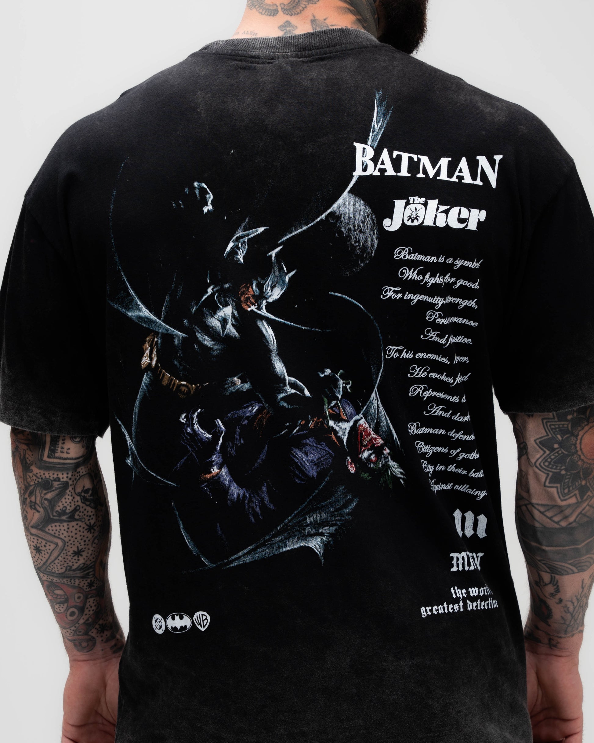 Camiseta Oversized Estonada Premium Mith X Batman Vs. Joker Preto