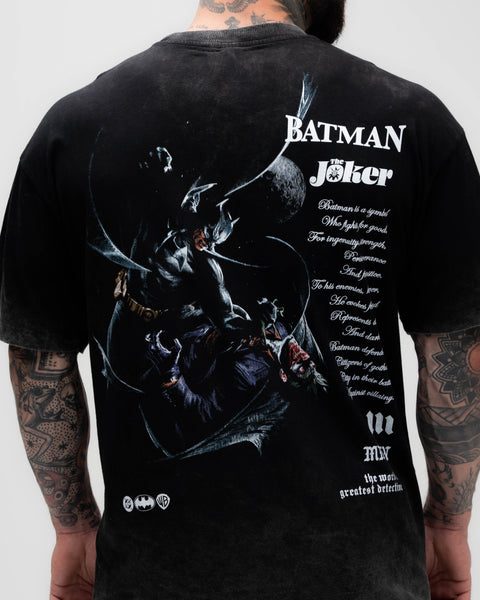 Camiseta Oversized Estonada Premium Mith X Batman Vs. Joker Preto