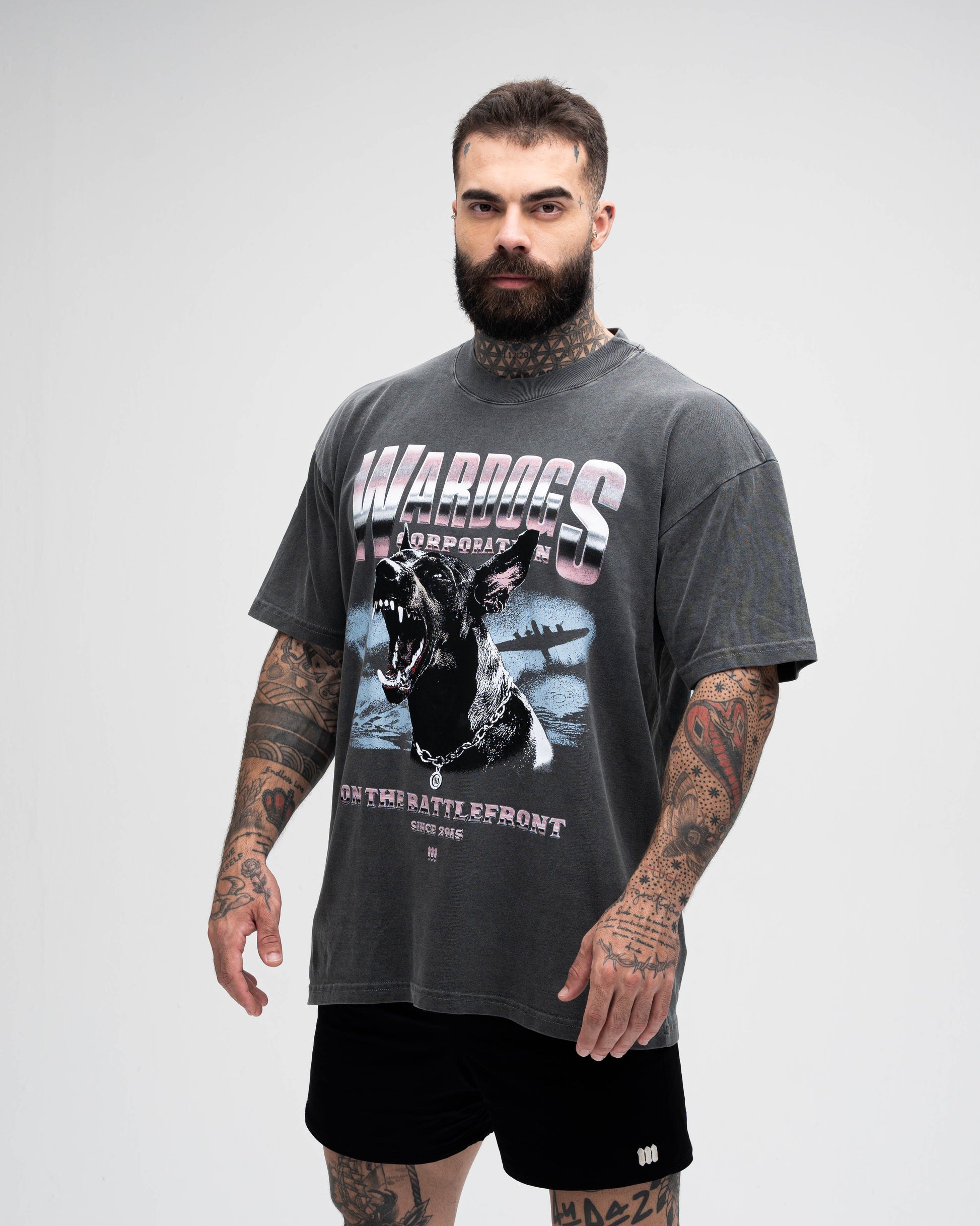 Camiseta Oversized Estonada Mith Wardogs Cinza