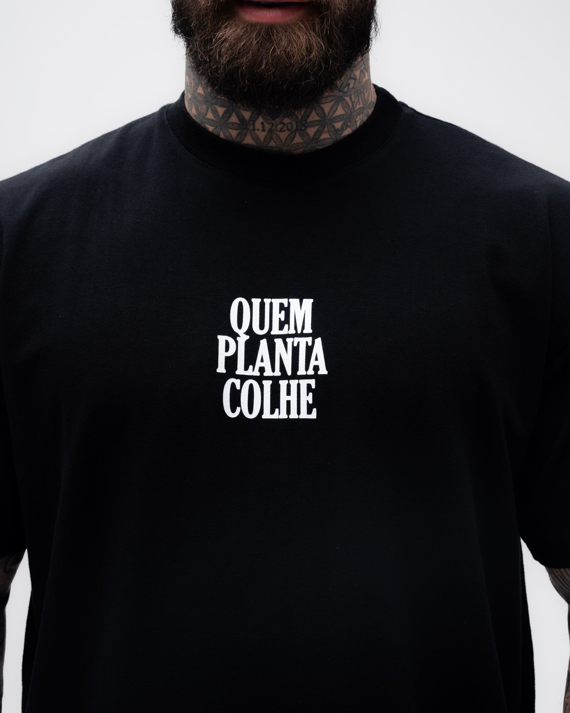 Camiseta Oversized Treino Mith Quem Planta Colhe Preto