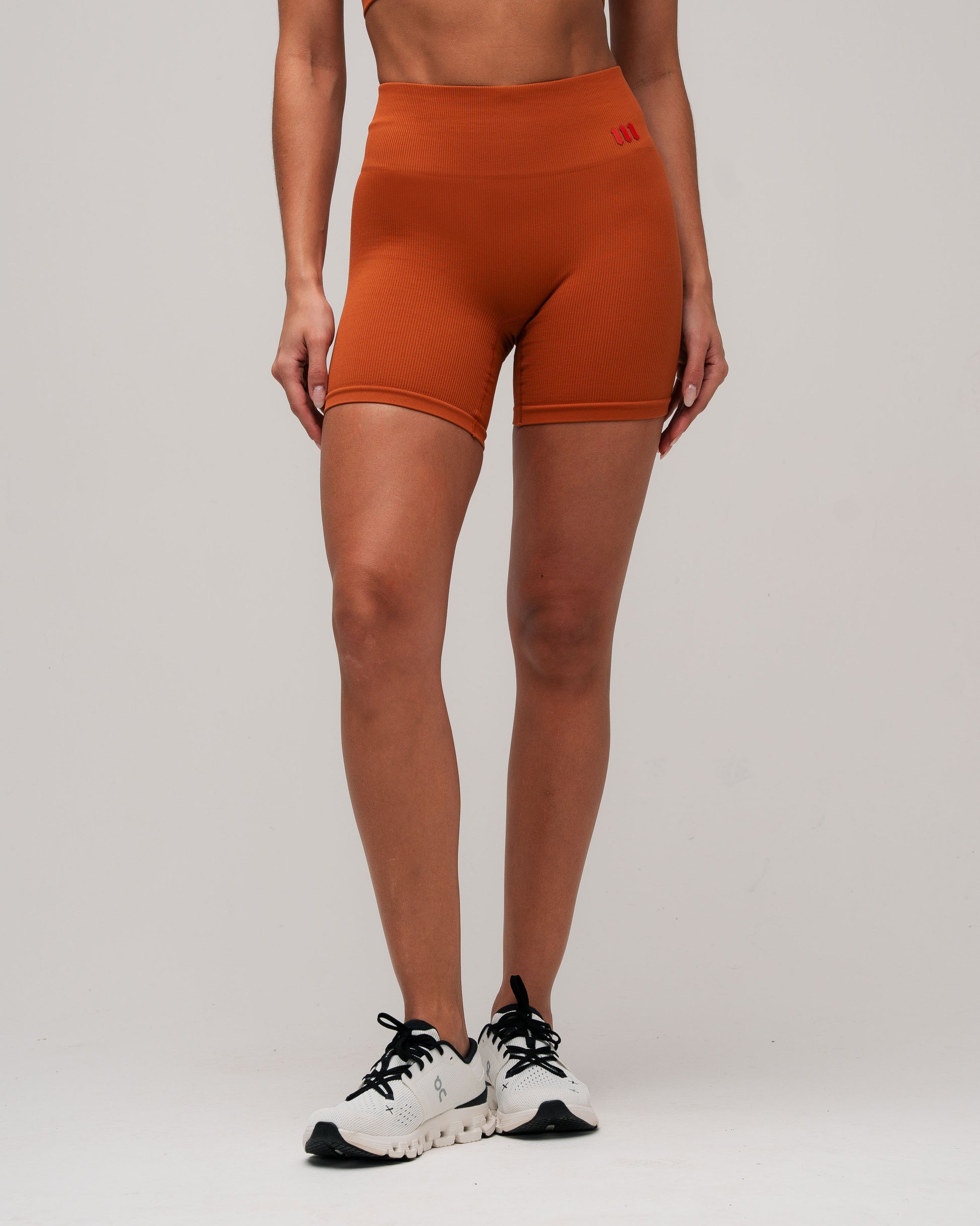 Shorts Mith Everyday Seamless Marrom