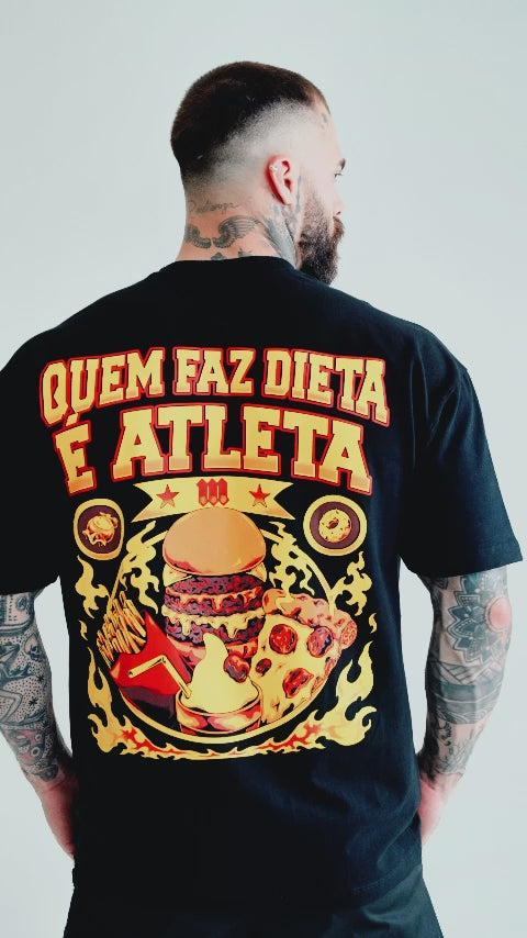 Camiseta Oversized Treino Mith Quem Faz Dieta é Atleta Preto